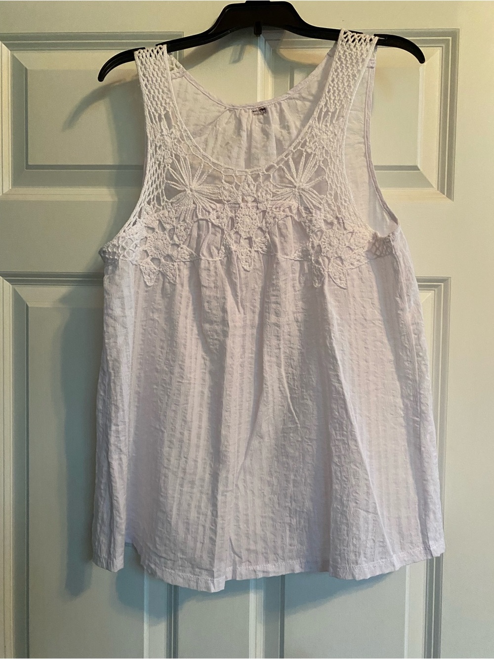 Dex White Crochet Yoke Sleeveless top - Sm-Med